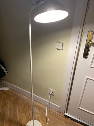 Lámpara de pie moderna minimalista