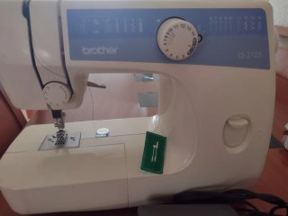 Máquina de coser Brother LS-2125