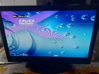 TV OKI Negra y Multicolor 22