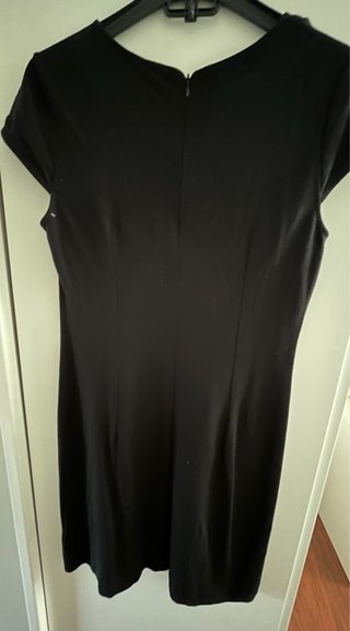 Vestido Massimo Dutti negro con pedrería