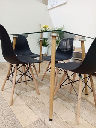 Mesa Cristal Templado + 4 sillas