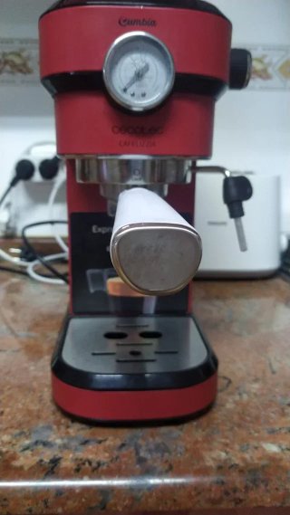 Cafetera Cecotec Cafelizzia 790 Shiny Pro
