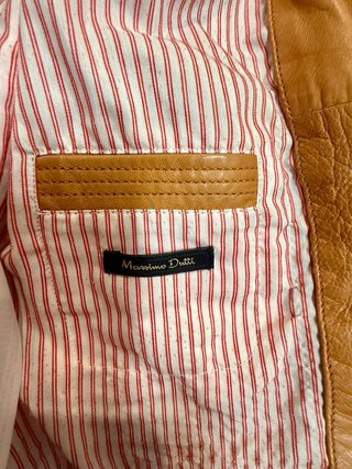 Chaqueta de piel marrón claro