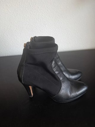 Botines negros tacón alto