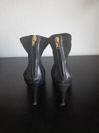Botines negros tacón alto