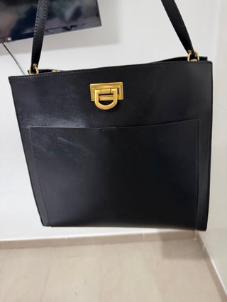Bolso Mango Negro con etiquetas