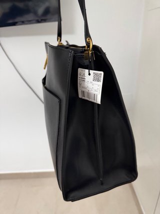 Bolso Mango Negro con etiquetas