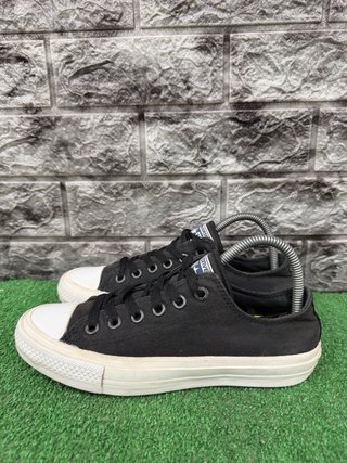 Converse nere taglia 37.5