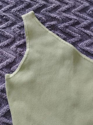 Body canalé asimétrico verde talla S