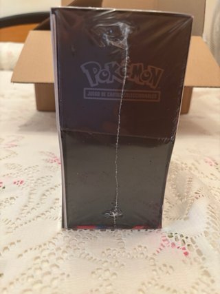 Caja Entrenador Élite Pokémon Oscuridad Absoluta