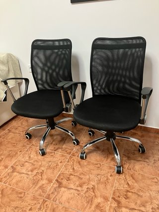 2 Sillas de Escritorio Negras modelo Columbia