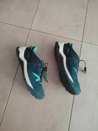 Zapatillas trekking mujer azul y verde
