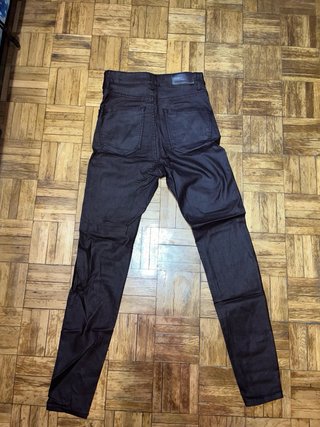 Pantalones Stradivarius efecto piel elásticos