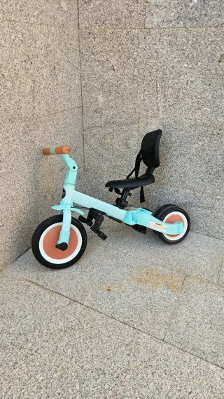 Triciclo infantil multiposición