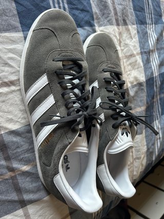 Adidas Gazelle Gris y Blanco