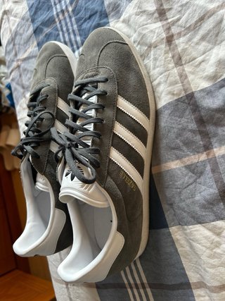 Adidas Gazelle Gris y Blanco