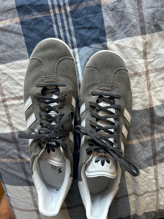 Adidas Gazelle Gris y Blanco