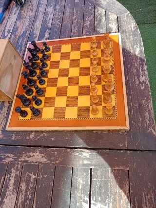 Juego de ajedrez de madera