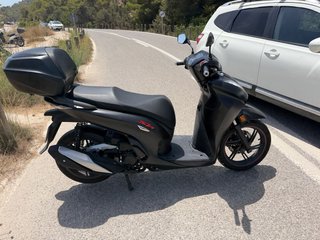 Honda SH350 2023 Negra - 8.500km