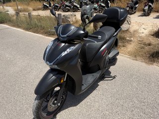 Honda SH350 2023 Negra - 8.500km