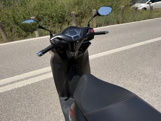 Honda SH350 2023 Negra - 8.500km