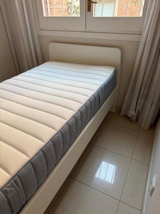 Cama individual 90x200 IKEA - incluye colchón