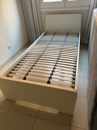 Cama individual 90x200 IKEA - incluye colchón