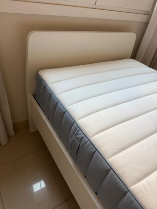 Cama individual 90x200 IKEA - incluye colchón