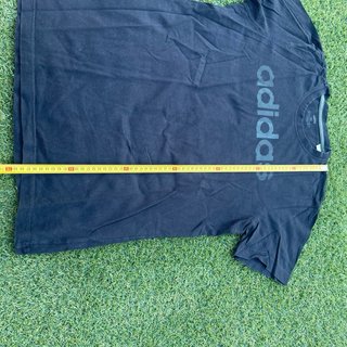 T-shirt Adidas nera taglia M