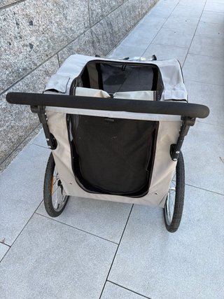 Carrito para perro beige y negro