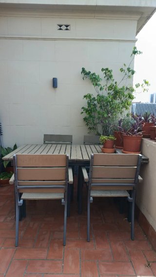 Conjunto mesa extensible y 4 sillas exterior