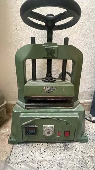 Prensa vulcanizadora manual