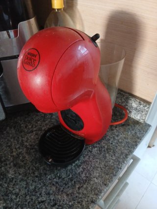 Cafetera Nescafé Dolce Gusto Roja