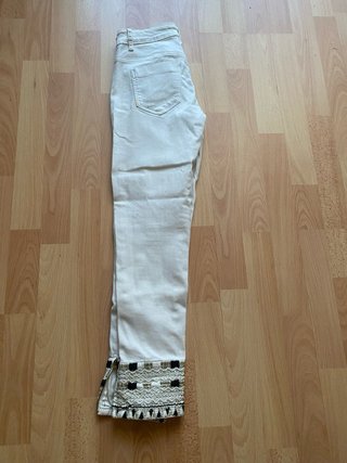 Pantalones Desigual blancos con Bordado