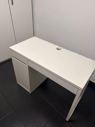 Escritorio blanco moderno