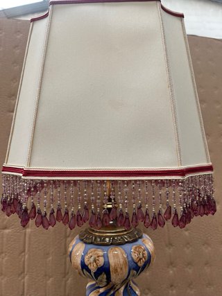 Lámpara de mesa cerámica y metal