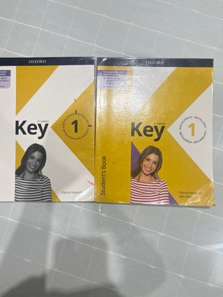 Libro y cuadernillo de ingles 1° Bachillerato