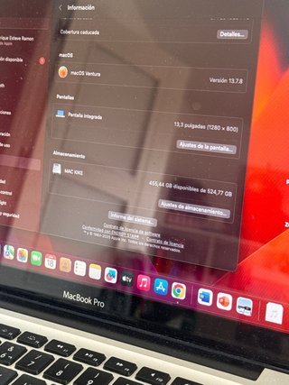 Apple MacBook Pro Plata en muy buen estado.
