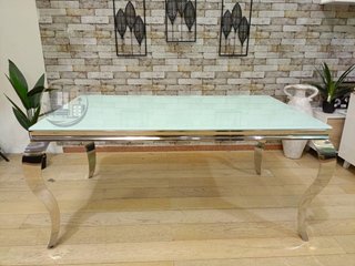 MESA DE COMEDOR - NUEVA