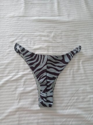 Tanga de bikini brasileña talla 42