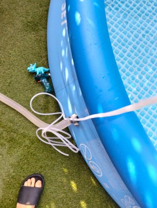 Tus niños disfrutarán aspirando la Piscina Intex