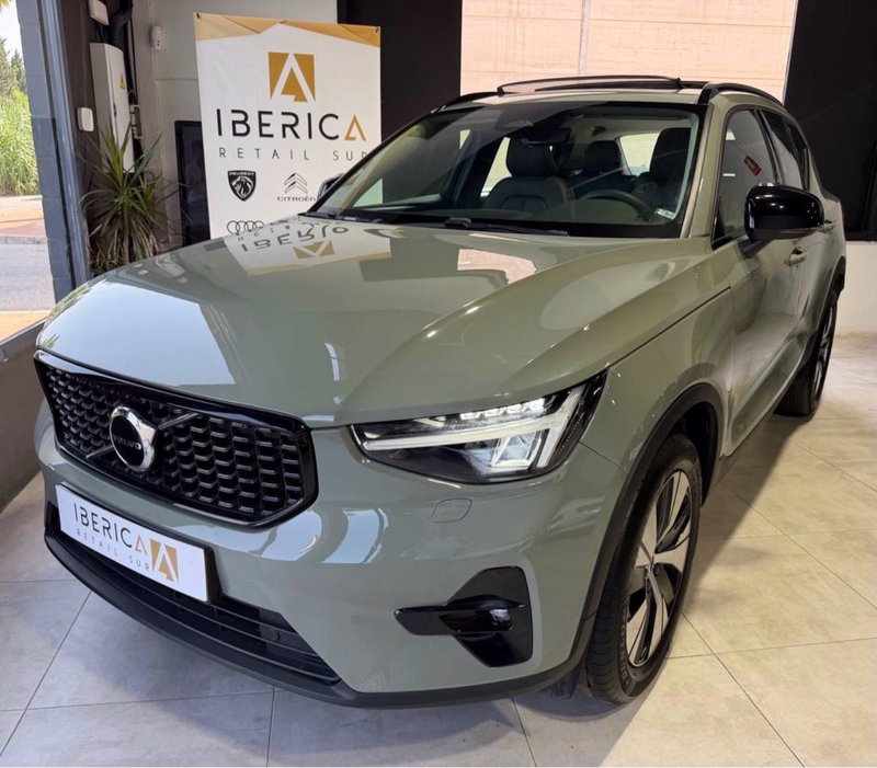 Volvo XC40 2023
