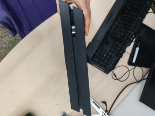 Consola Playstation 4 PS4 Negra