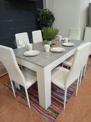 Mesa Extensible + 6 Sillas Polipiel
