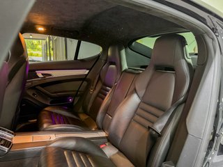 Porsche Panamera turbo 2010