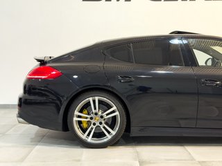 Porsche Panamera turbo 2010