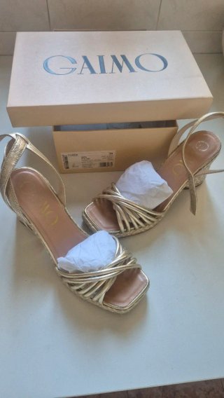 Sandalias Gaimo Tacon Alto Doradas Talla 38