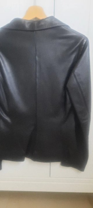 Chaqueta de cuero negra Mango Talla S