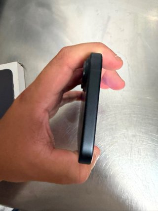 iPhone 16 Negro