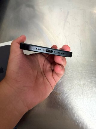 iPhone 16 Negro